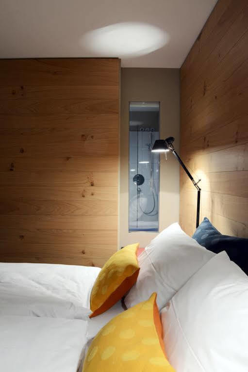 Claudius Hotel بوخوم المظهر الخارجي الصورة